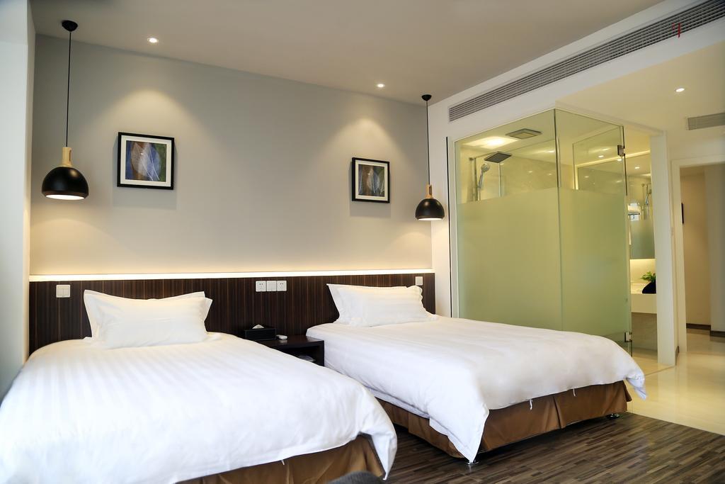Delight Palace Jingan Service Aparthotel 4*