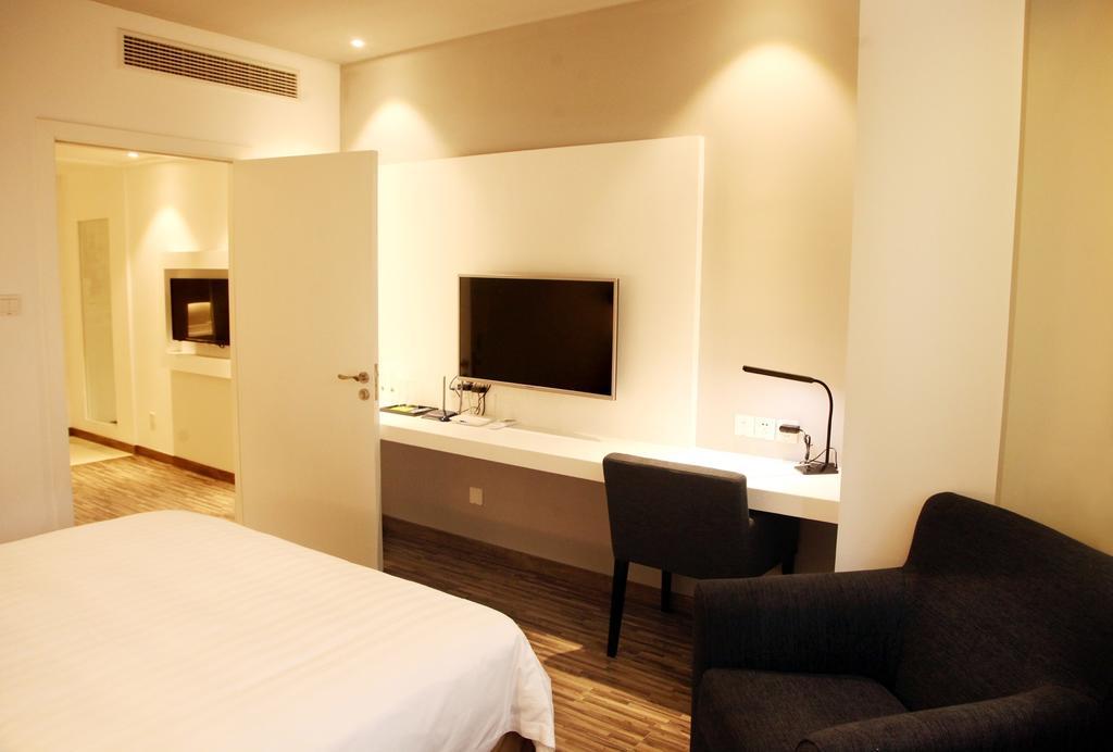 Aparthotel Delight Palace Jingan Service 4*
